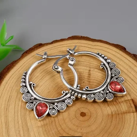 Sterling Silver & Garnet Earrings - Picture 4 of 5